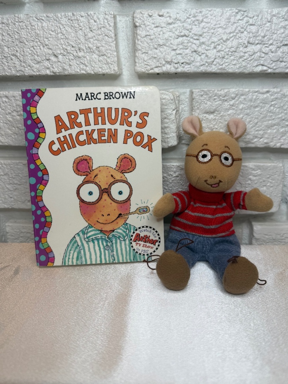 Vintage Arthur Book & Plush